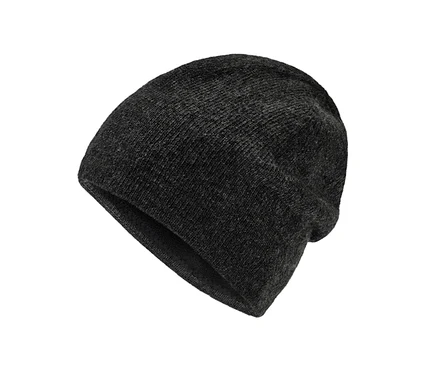 Gros plan d'un bonnet en maille.