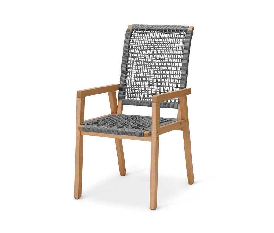 Chaise à dossier haut avec tissage textile.