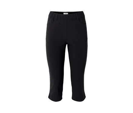 Un pantalon 3/4 en bengaline noir.