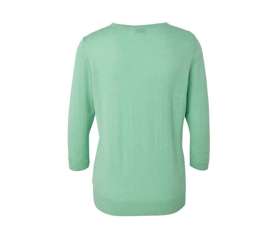 Pull-over en maille fine vert clair avec soie.