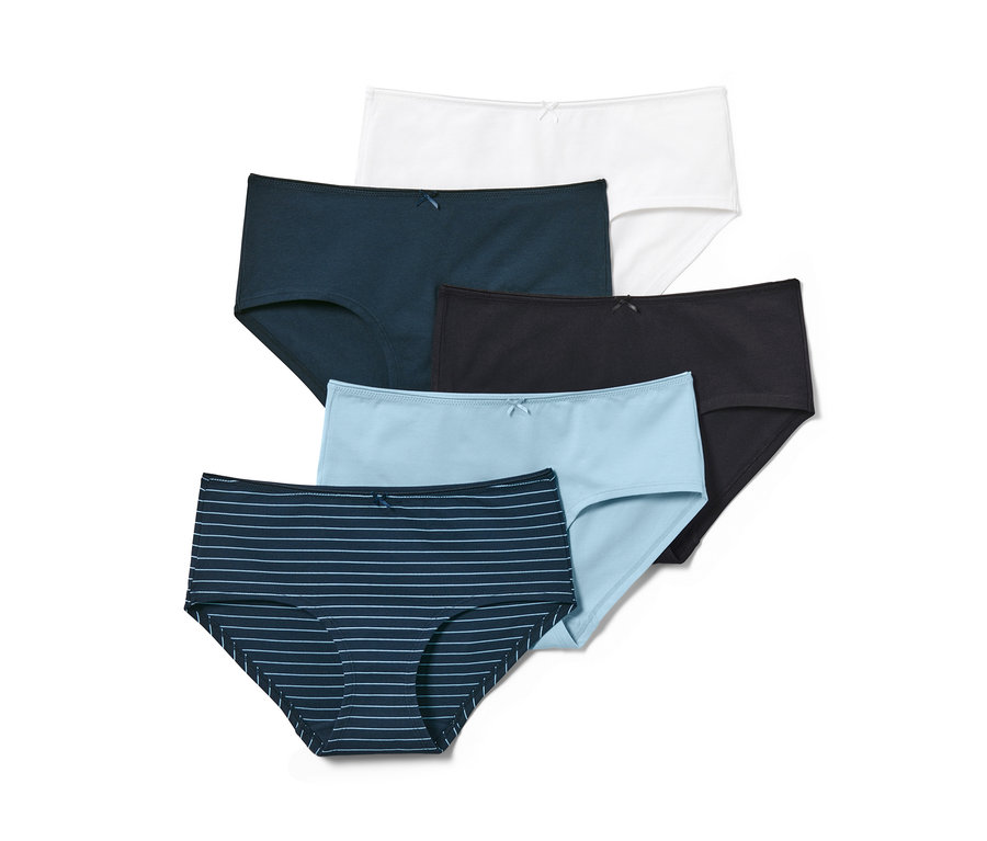 Cinq culottes de différentes couleurs : blanc, bleu marine, noir, bleu clair et bleu rayé.