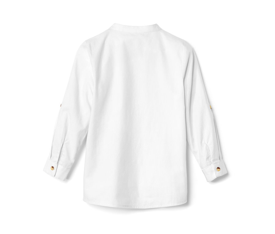 Chemise oxford blanche pour enfant avec manches longues et boutons.