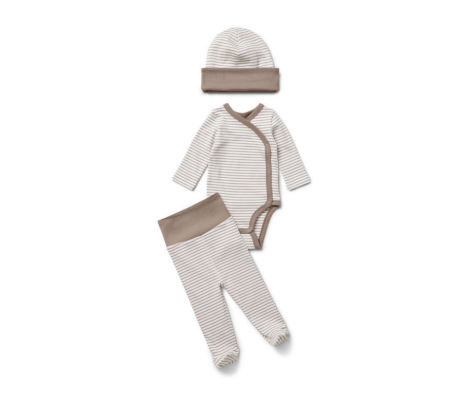 Ensemble pour bébé rayé, 3 pièces : bonnet, body à manches longues et pantalon.
