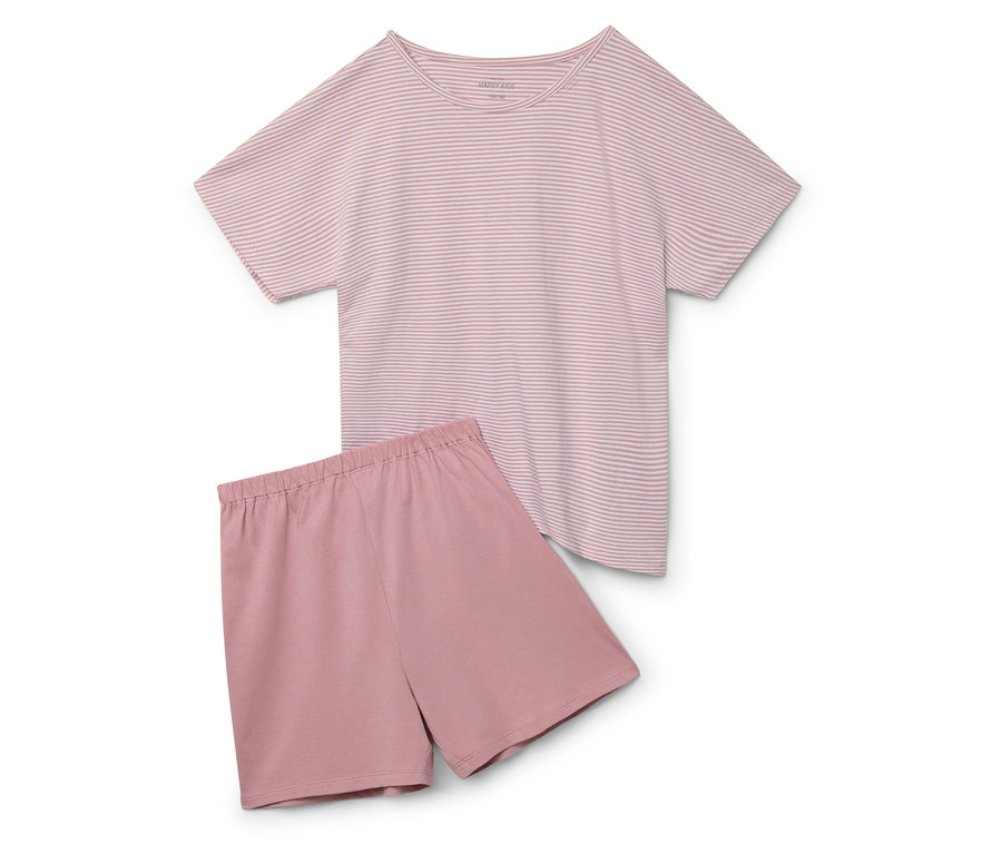 Un t-shirt rose rayé et un short rose posés sur un fond blanc.