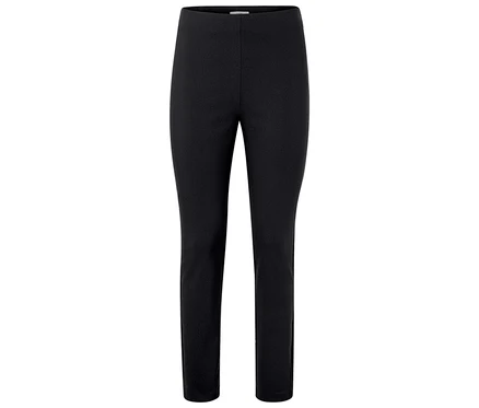 Pantalon noir moulant sur fond blanc.
