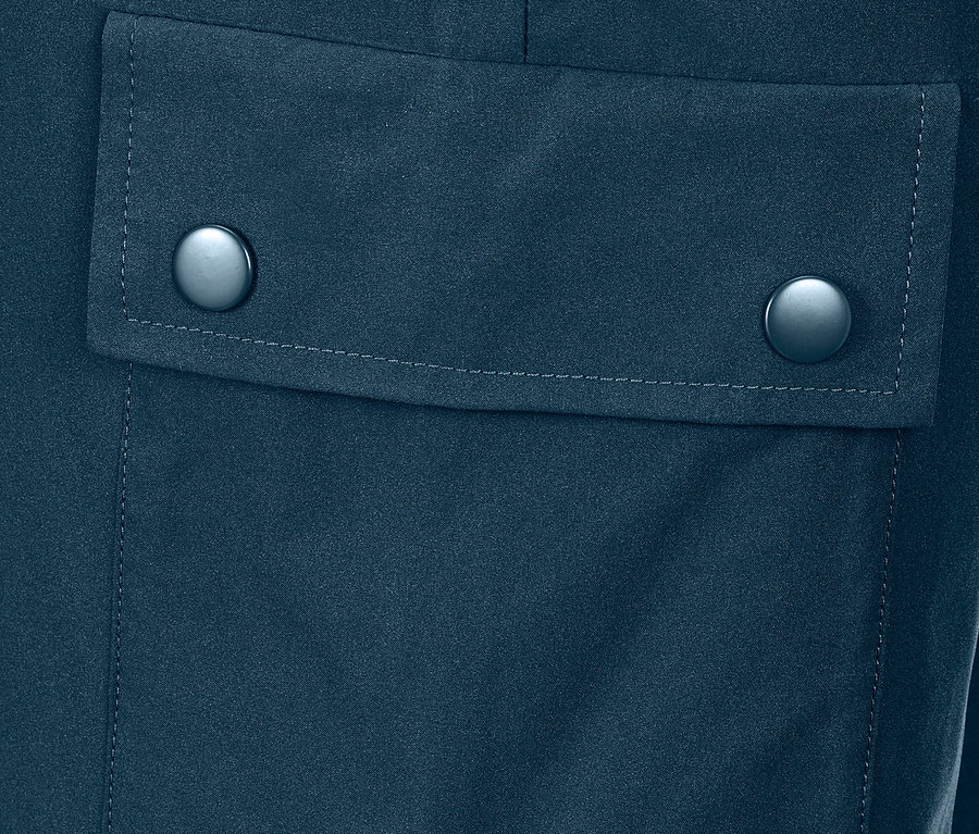 Détail d'une poche du pantalon softshell.