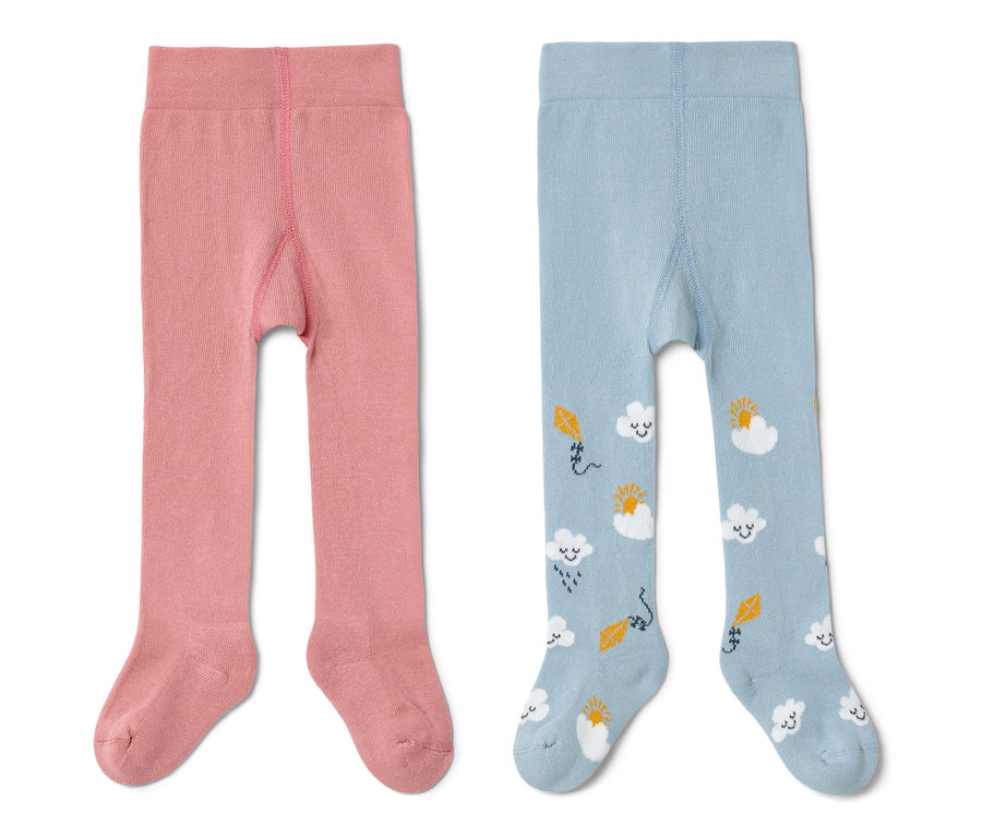 Deux collants pour tout-petits, un rose et un bleu avec des motifs de nuages.