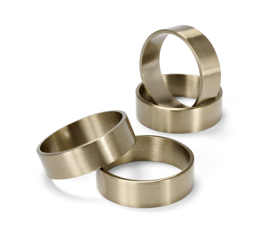 Quatre ronds de serviette.