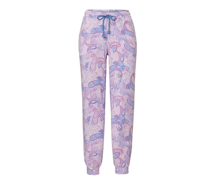 Pantalon de pyjama lilas à motifs.