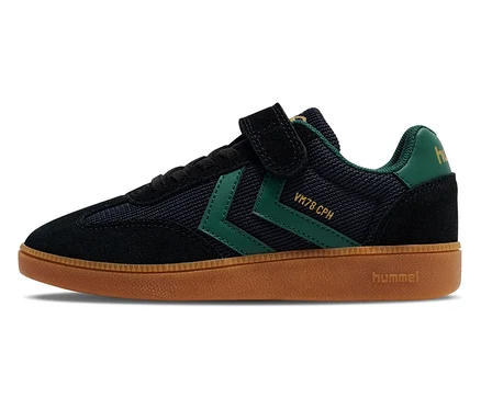 Chaussure de sport noire et verte Hummel VM78 CPH JR sur fond blanc.