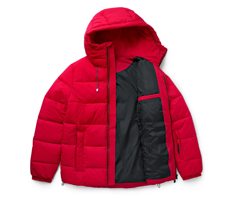 Une doudoune rouge ouverte avec une capuche et une doublure noire.