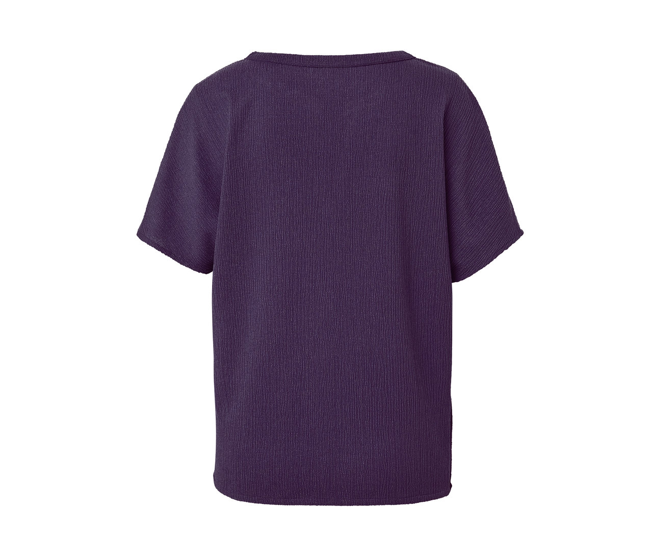 Un chemisier violet à manches courtes structuré.