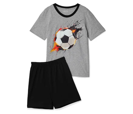 T-shirt gris avec motif de ballon de football et short noir.