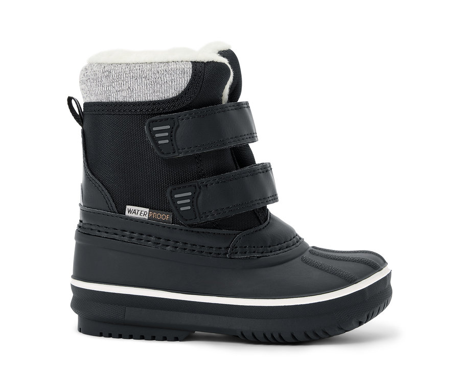 Botte d'hiver noire imperméable avec deux sangles velcro, un revers tricoté gris, une doublure blanche et l'inscription "WATER PROOF". Ligne blanche au-dessus de la semelle.