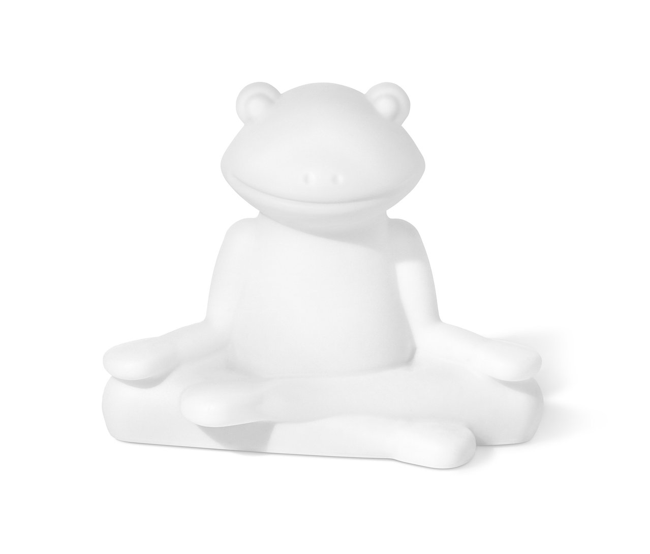 Une lampe solaire Premium « Grenouille » blanche assise en position du lotus.