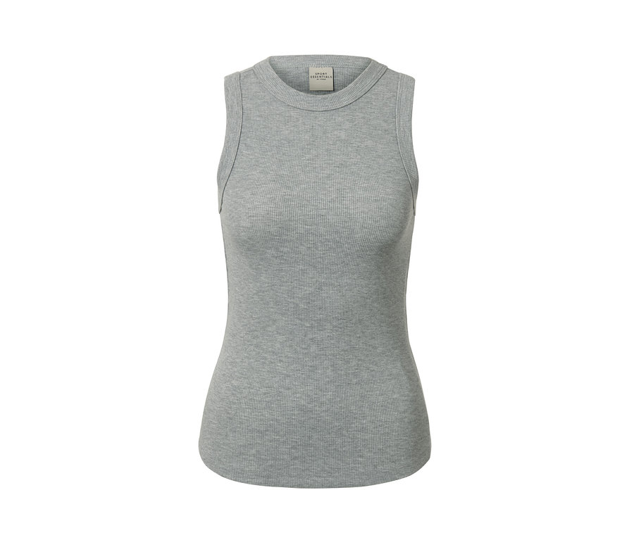 Gros plan sur un top de sport gris clair chiné.