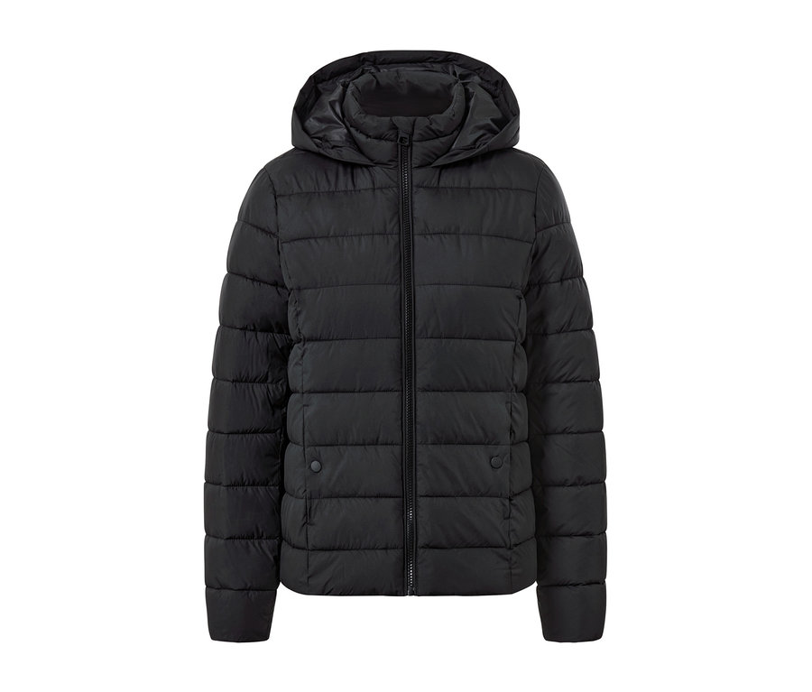 Veste matelassée à capuche noire.