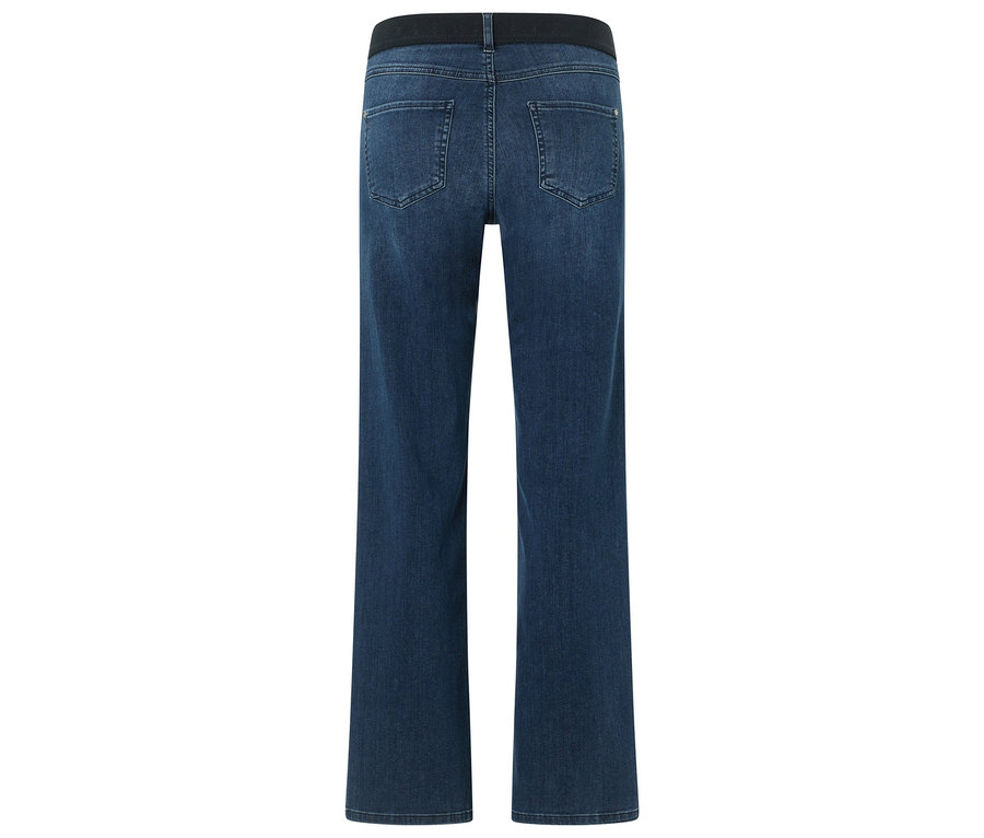Vue arrière d'un jean avec une ceinture foncée.