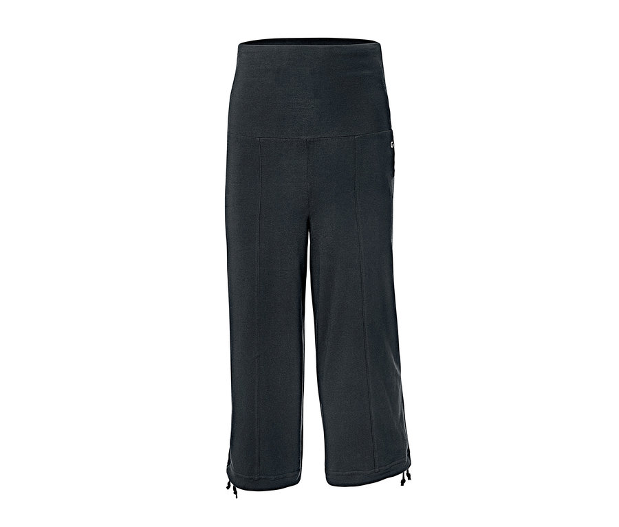 Un corsaire de sport noir.