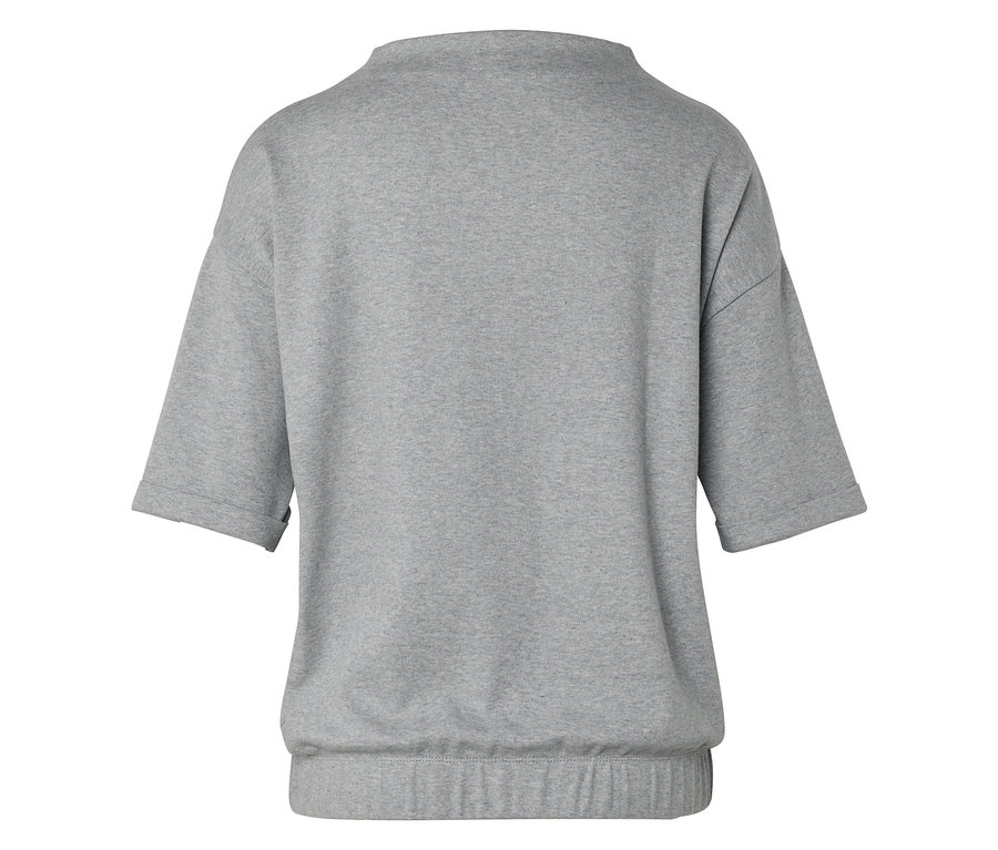 Vue arrière d'un t-shirt gris à manches courtes et ourlet côtelé.