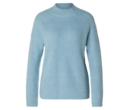 Pull bleu clair à col droit en grosse maille.