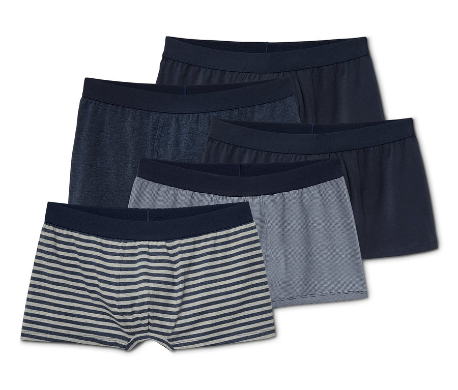 Cinq boxers de différentes couleurs.