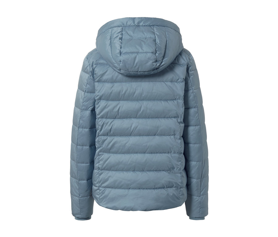 Vue détaillée de l'arrière d'une veste matelassée à capuche.
