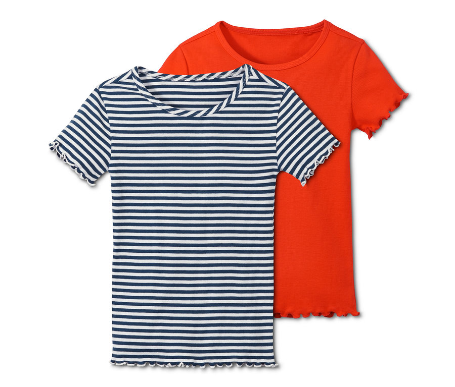 Deux t-shirts côtelés.