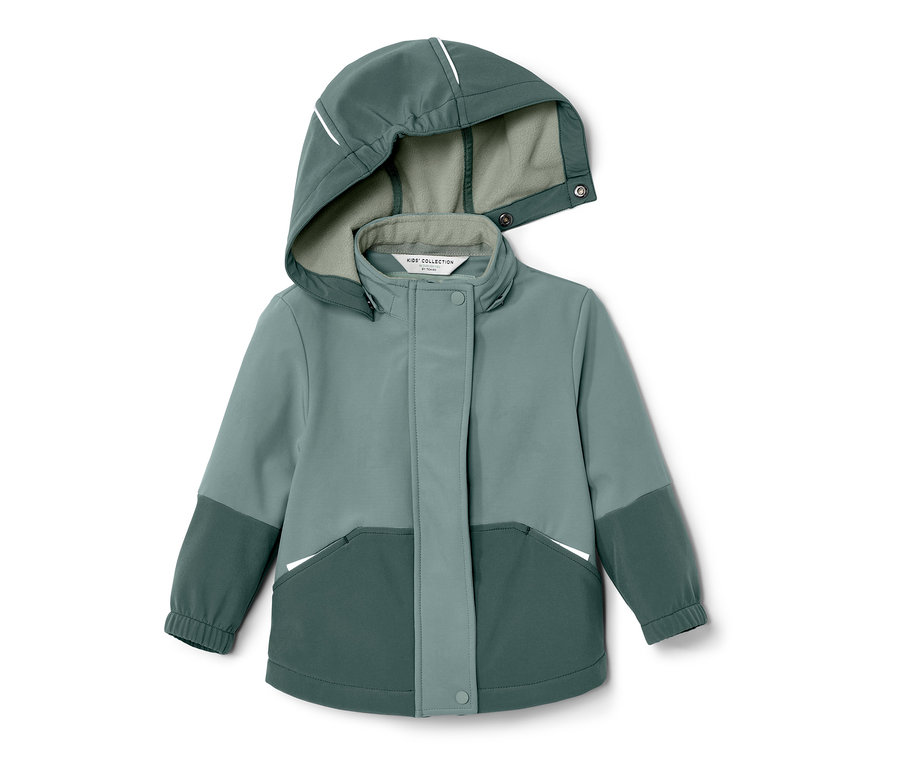 Veste en softshell verte pour enfant qui change de couleur quand il pleut.