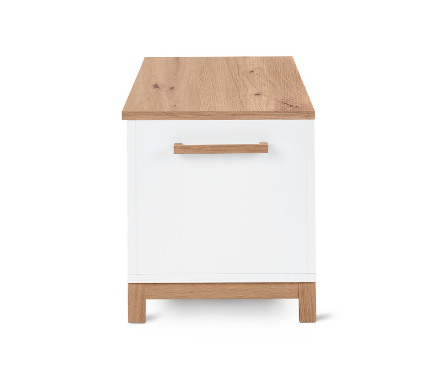 Vue de face d'un banc de lit blanc avec fonction coffre et un plateau en bois.