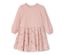 Robe tissée rose pour bébé avec des manches longues et un motif floral sur la jupe.