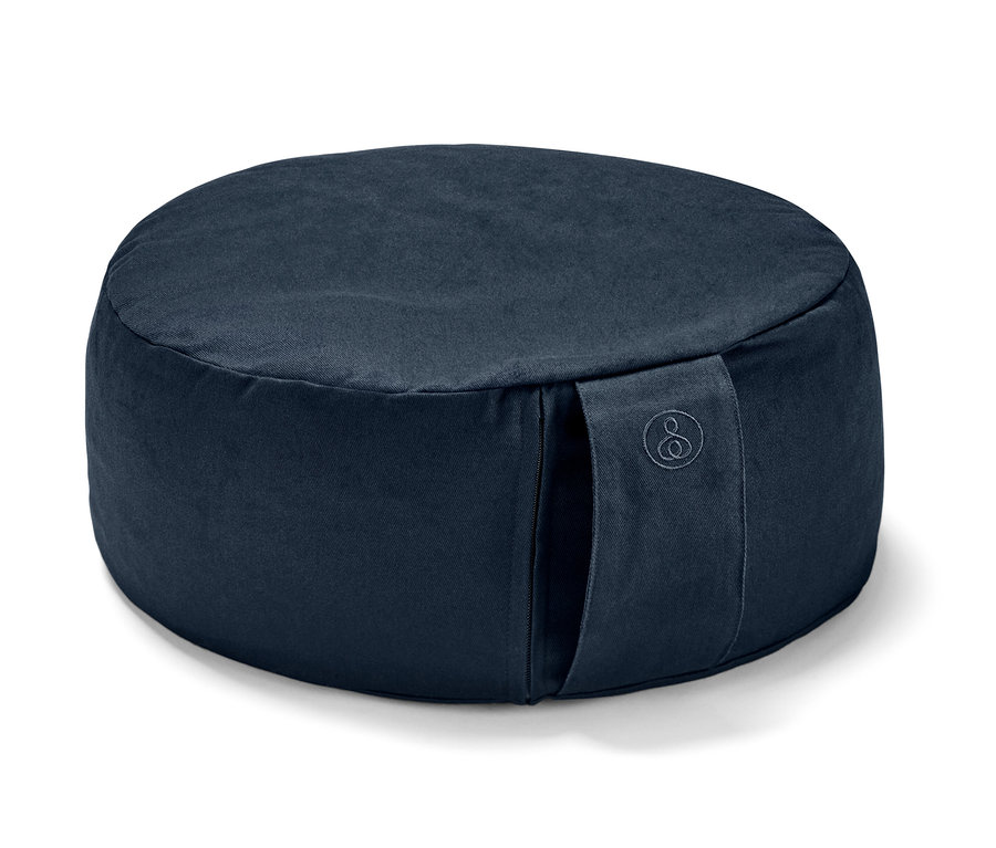 Coussin de méditation bleu marine.
