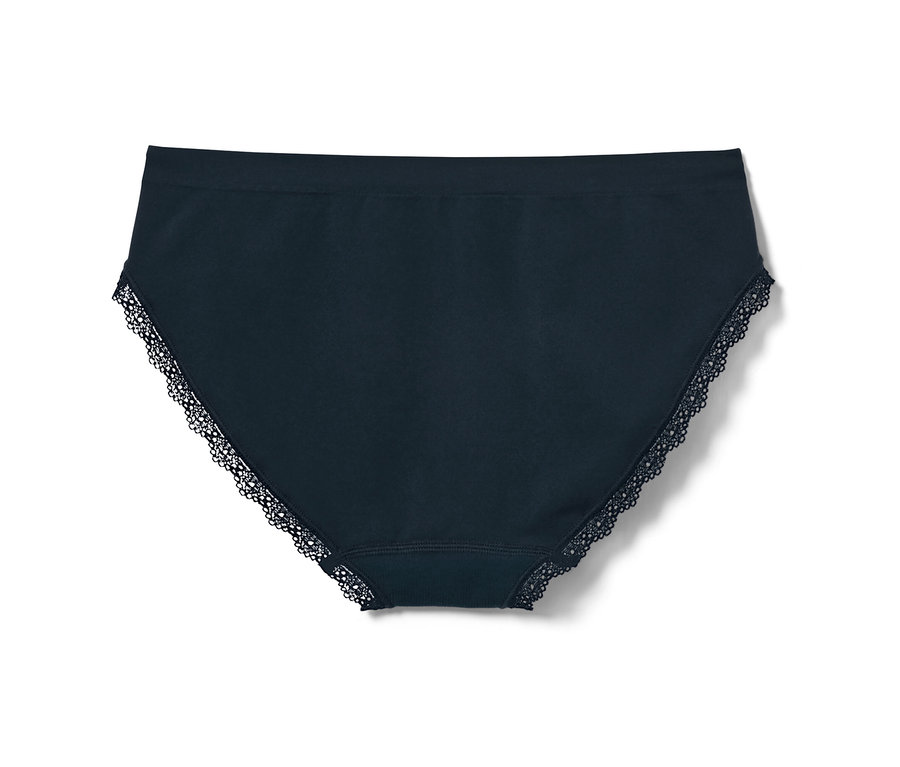 Slip sans couture bleu avec dentelle.