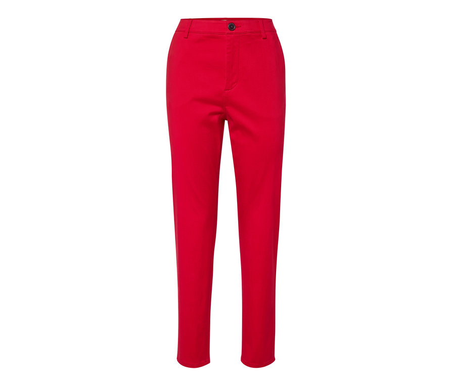 Pantalon chino rouge.