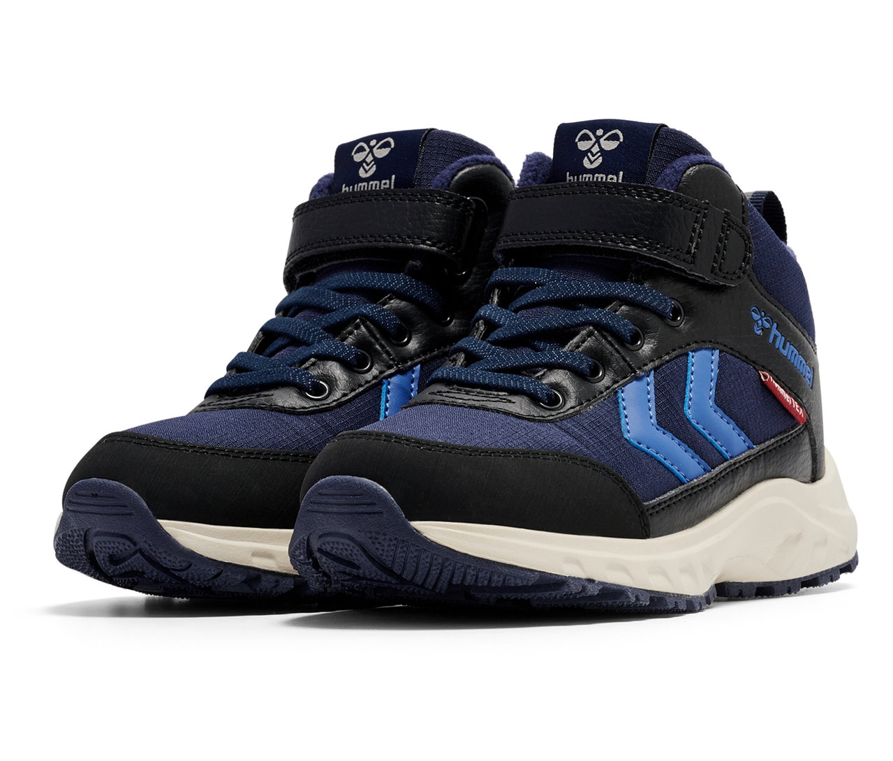 Deux chaussures HUMMEL Root Tex Jr. bleues.