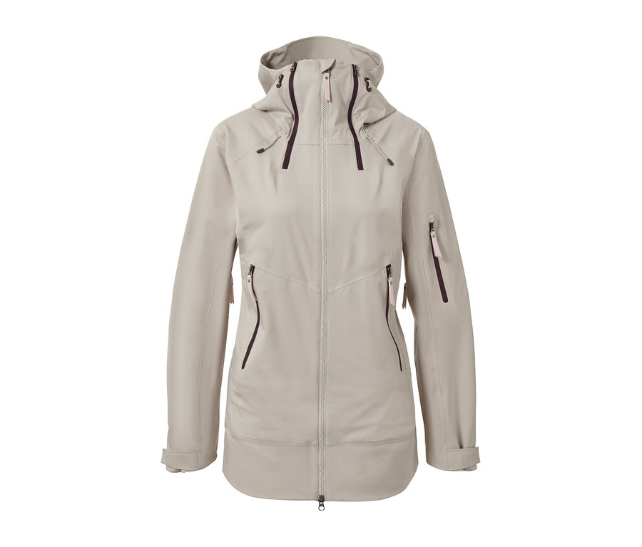Une veste de ski hardshell beige clair.
