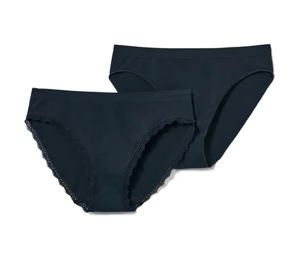 Deux slips sans couture bleus.