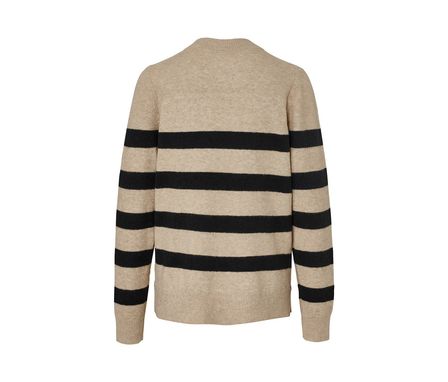 Vue détaillée de l'arrière d'un pull en maille à rayures.