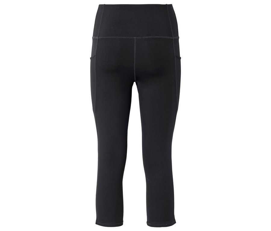 Legging capri noir taille haute avec poches latérales.