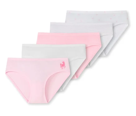 Cinq slips pour enfant SCHIESSER roses et blancs, certains à rayures ou motifs, le premier rose avec un logo cheval.
