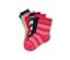 Cinq paires de chaussettes rouges.