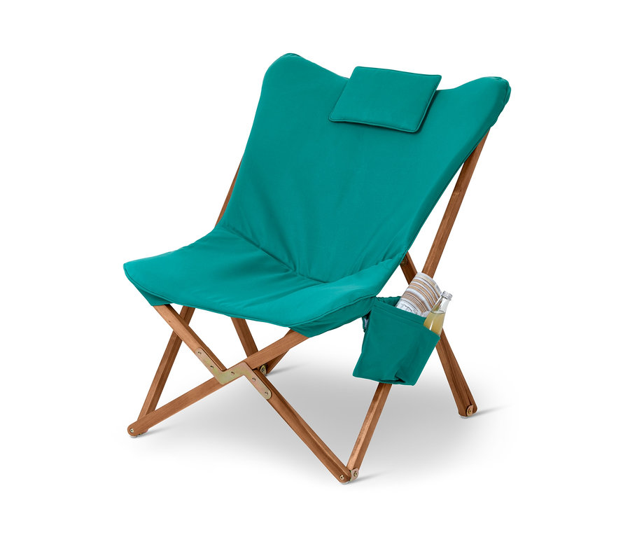 Fauteuil de relaxation pour l’extérieur pétrole avec cadre en bois et poche latérale.