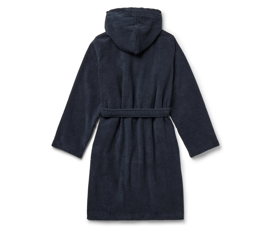 Vue arrière d'un peignoir bleu foncé avec capuche et ceinture.