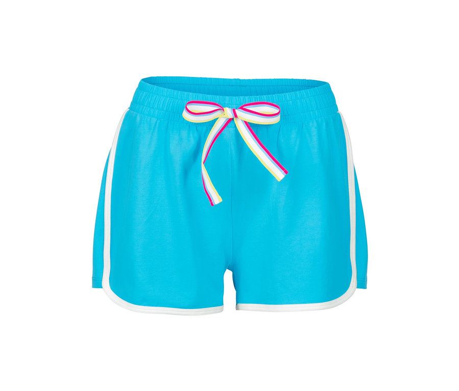 Pyjama court bleu avec bordure blanche et cordon de serrage.