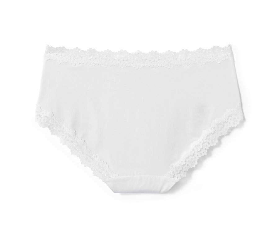 Deux culottes blanches avec de la dentelle.