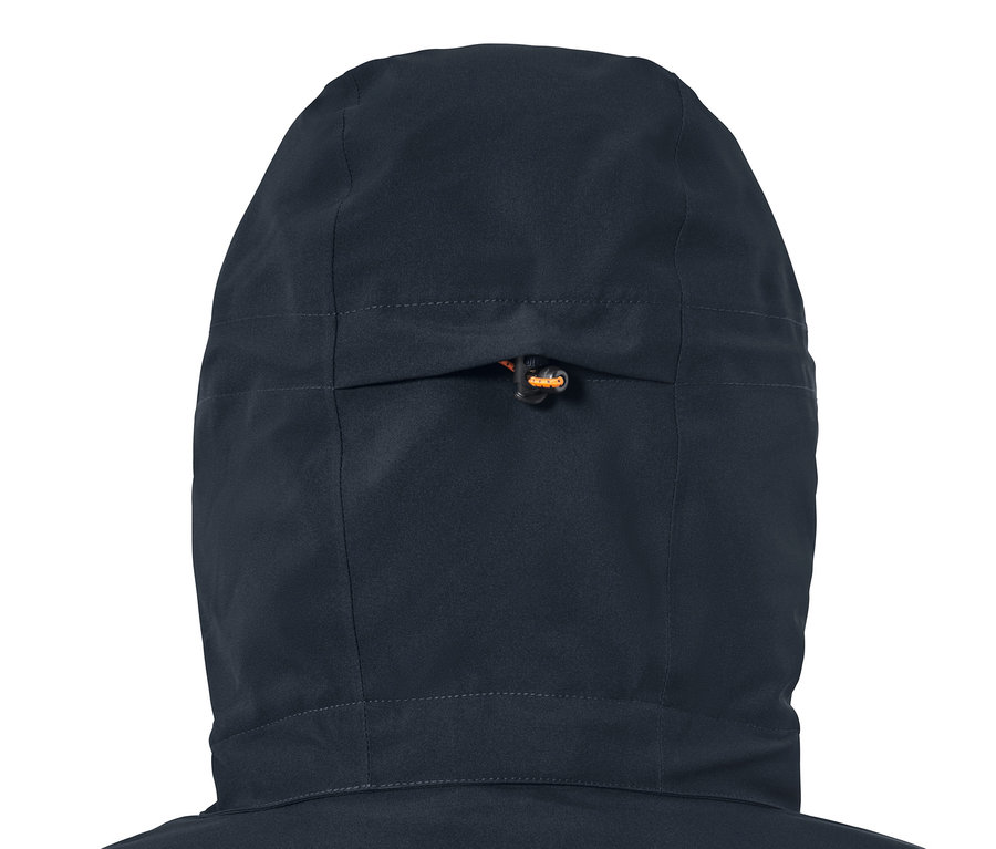 Gros plan sur la capuche d'une veste de ski bleue.