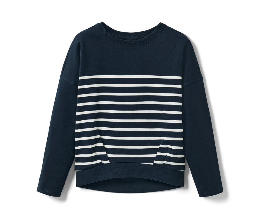 Sweat-shirt bleu pour enfant avec des rayures blanches.