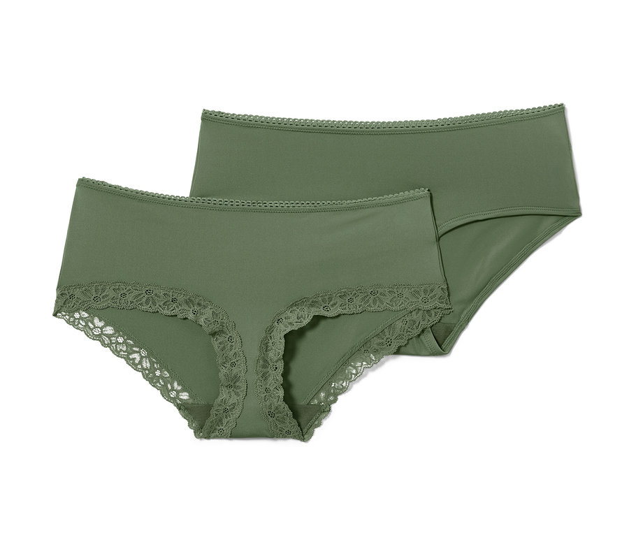 Deux culottes vert olive, dont une avec de la dentelle.
