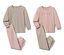 1x haut vieux rose avec imprimé de fleurs, pantalon vieux rose, 1x haut et pantalon beige avec imprimé intégral à carreaux