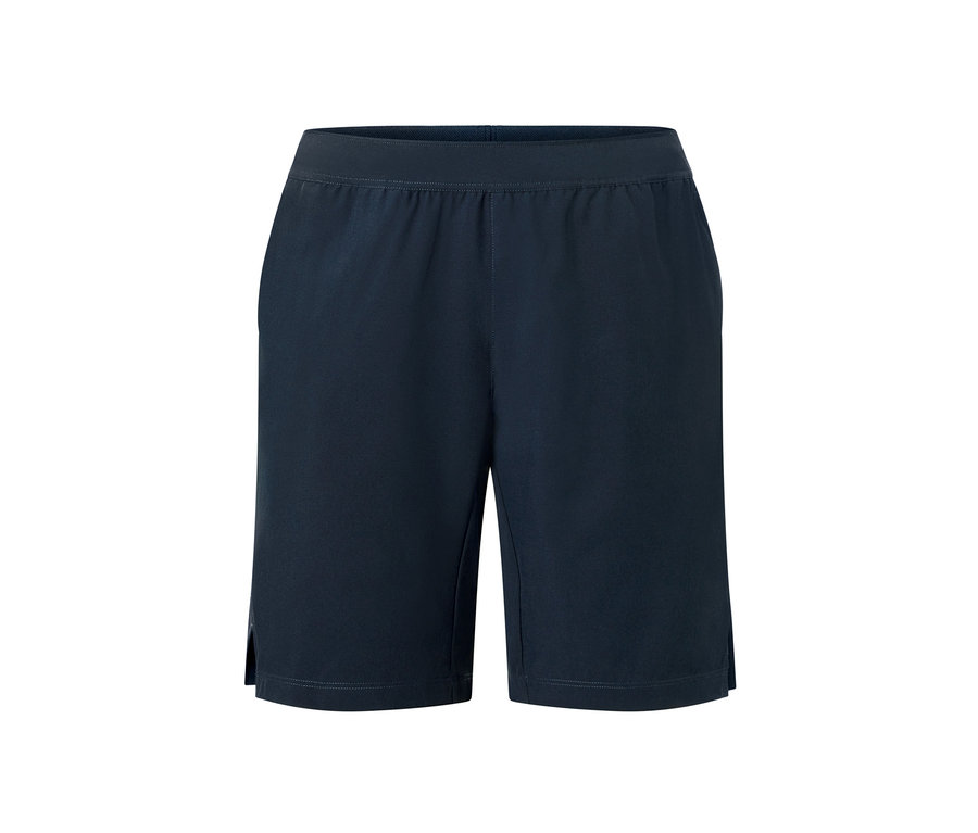 Short de sport bleu marine.